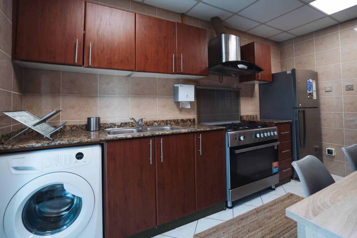 Charming Warm Suite With Amazing Views Of The City Dubai Dış mekan fotoğraf